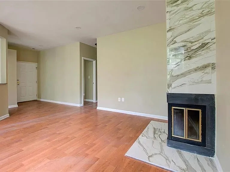 3151 Cypress Ct — Photo 4