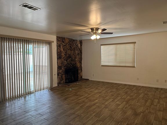 5th image of 32948 Lillian Ave