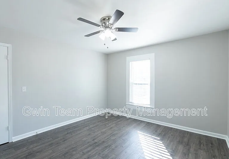 4715 S Lee St — Photo 9