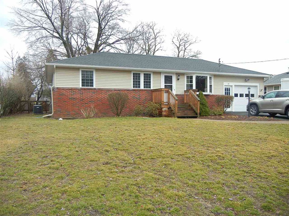 1st image of 21 Amboy Dr