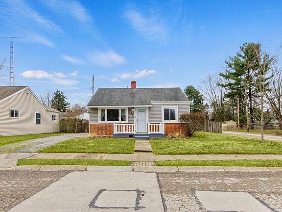 3rd image of 335 Rogers Dr