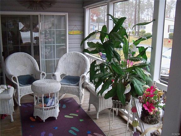 4th image of 33443 Lakeshore Cir