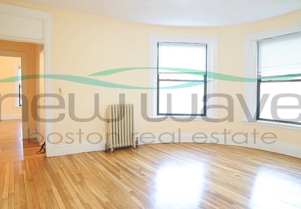 1091 Boylston St #36