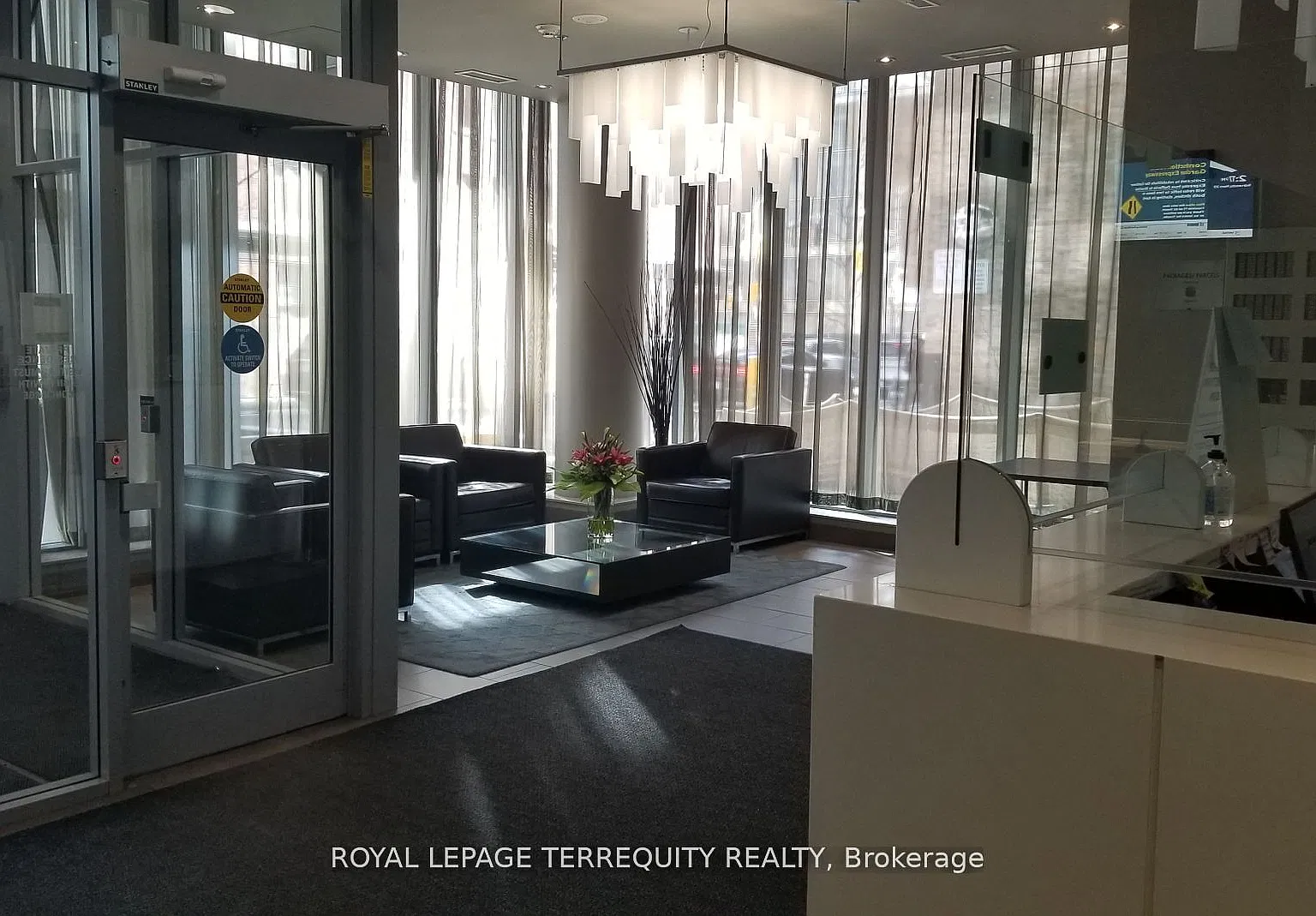 Boutique II — Photo 3
