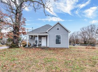 1301 N Farmer Ave, Springfield, MO 65802