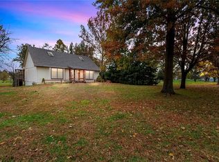 602 Miller Rd, Trimble, MO 64492