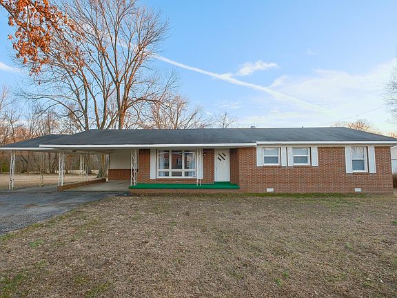 3rd image of 225 Maple St