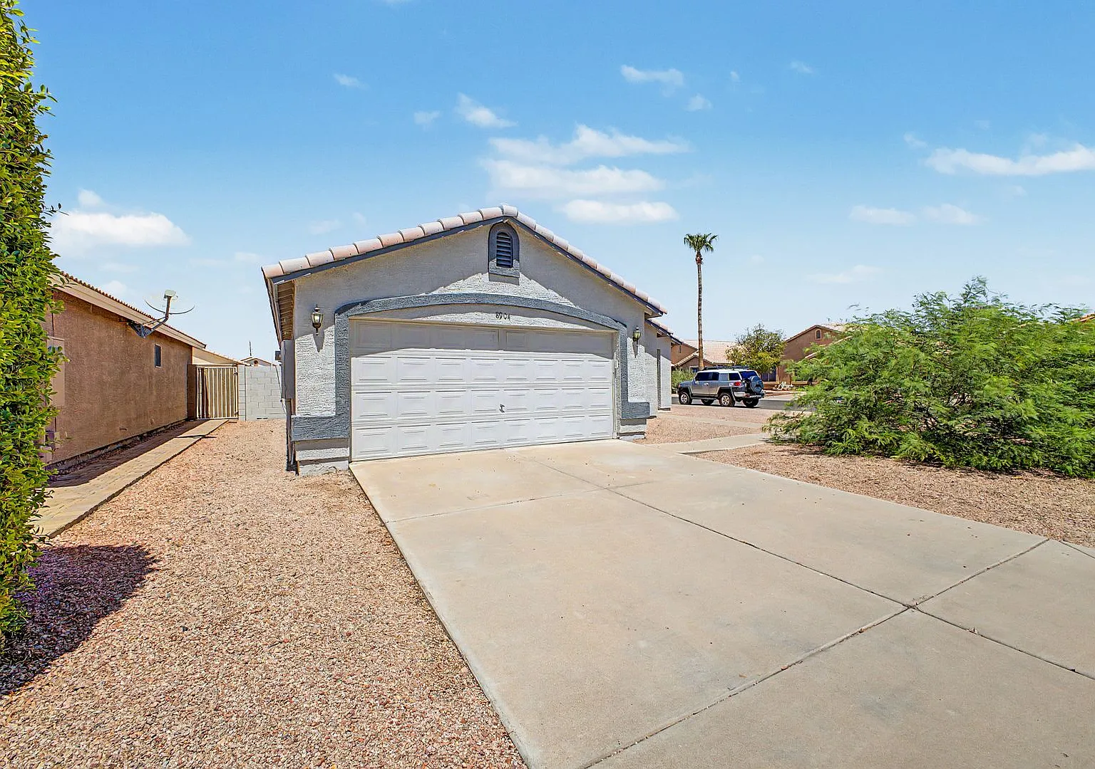 Spacious Three Bedroom, Two Bath Home in Westview Crossings Phoenix — Photo 2