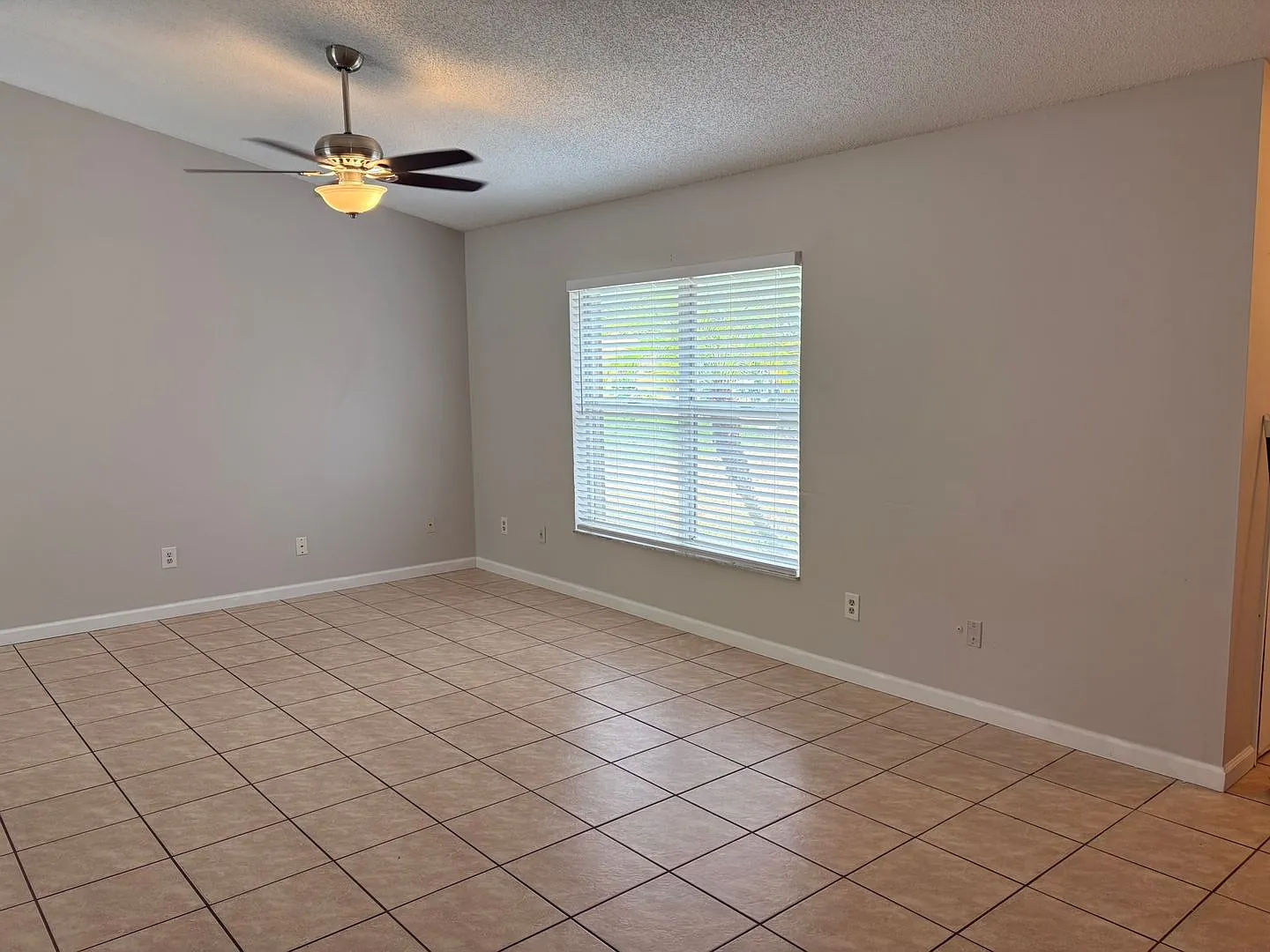 3/2 Home in Casselberry — Photo 4