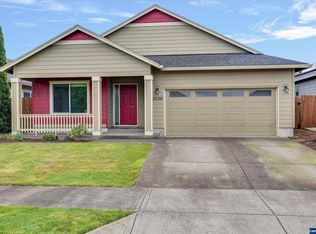 2726 Nina Pl, Hubbard, OR 97032