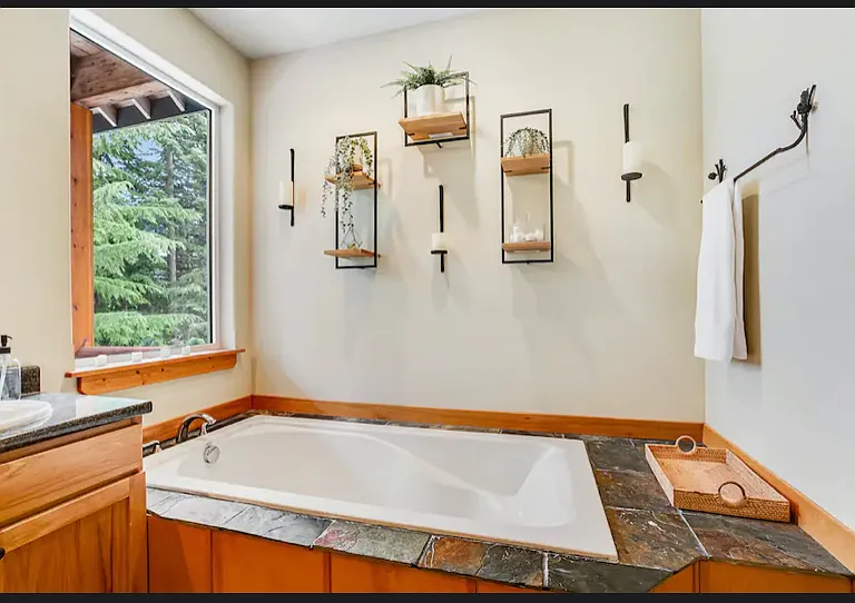 primary room ensuite bathroom