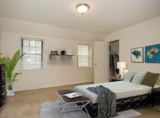 6 Beech Dr APT C, Middle River, MD 21220