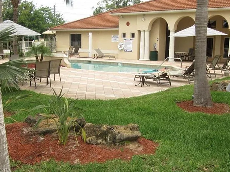 8255 Ibis Club Dr #504 — Photo 2