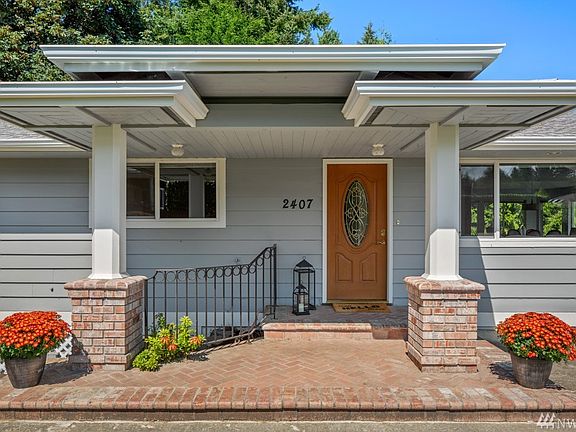 3rd image of 2407 56th St NW