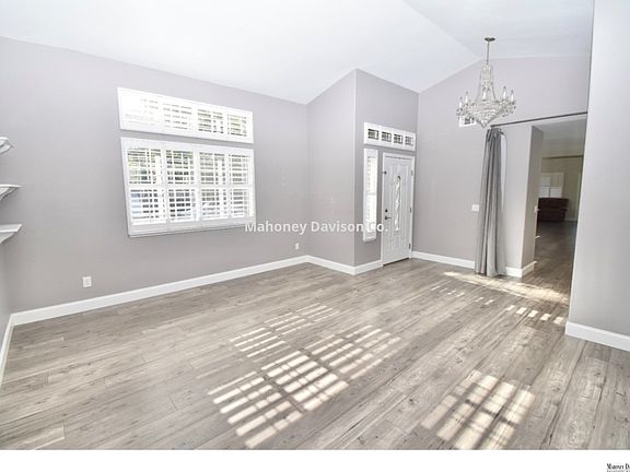 5th image of 601 Searles Way