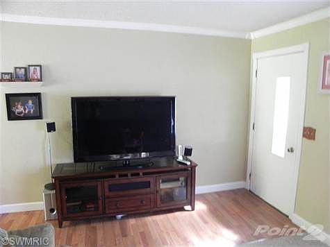 5th image of 59241 Chancellor Ave