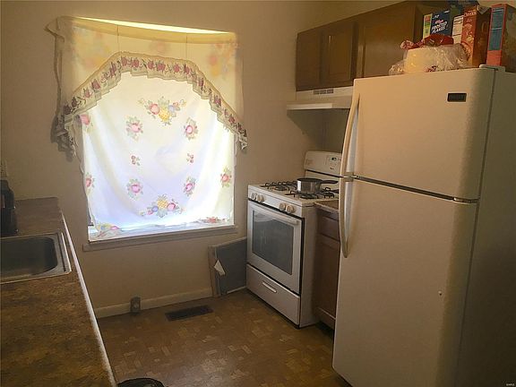 4th image of 2148-2150 Geyer Ave
