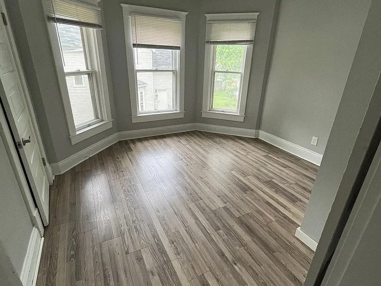 221 E Main St #SV — Photo 5
