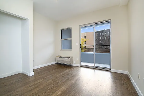 Rented by REAL New York | media 15