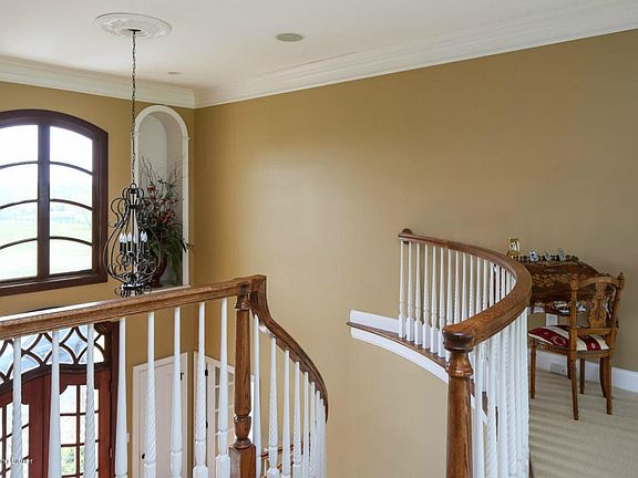 curved stair