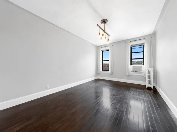 37-20 83rd Street 6J image 2 of 13