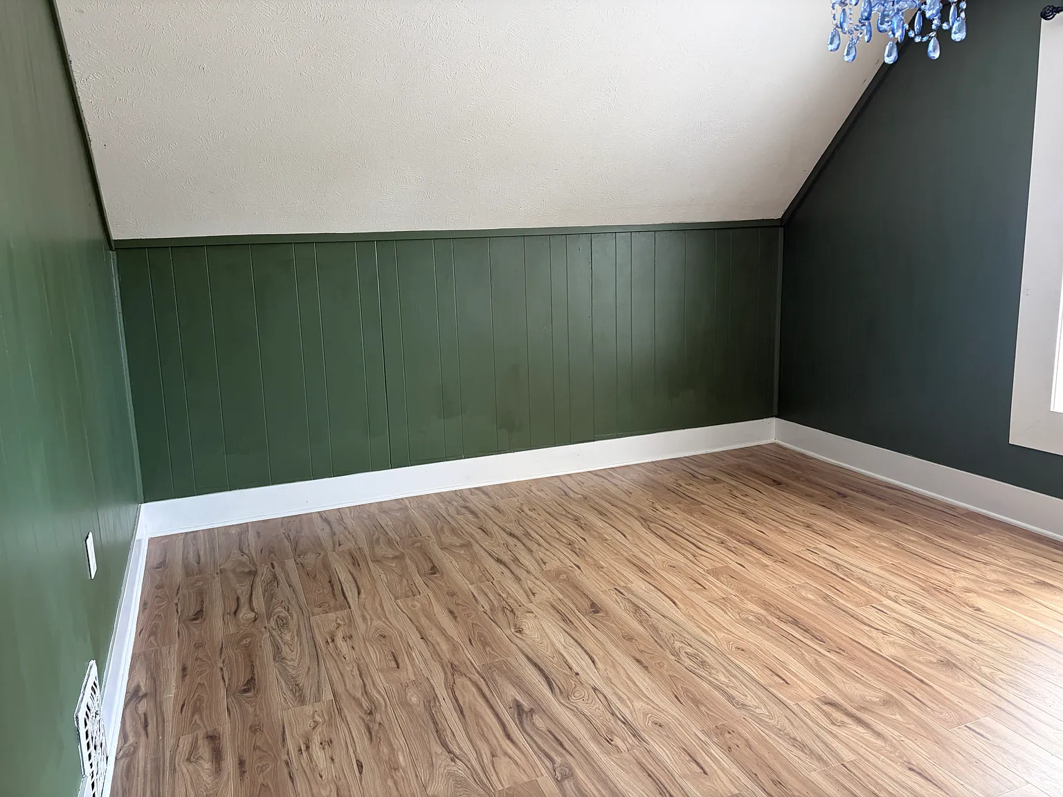 2 bed, 365 sqft, $975 — Photo 2