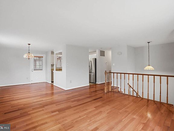 4th image of 3622 Rusty Rim