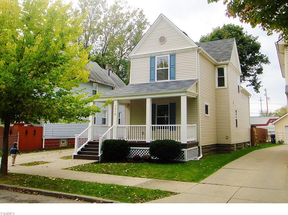 1st image of 1318 W 76th St