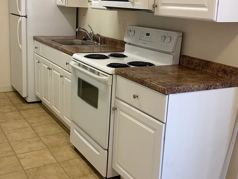 158 High St #202