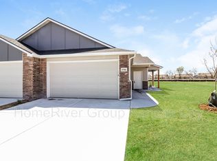 5784 E Bristol Cir, Wichita, KS 67207