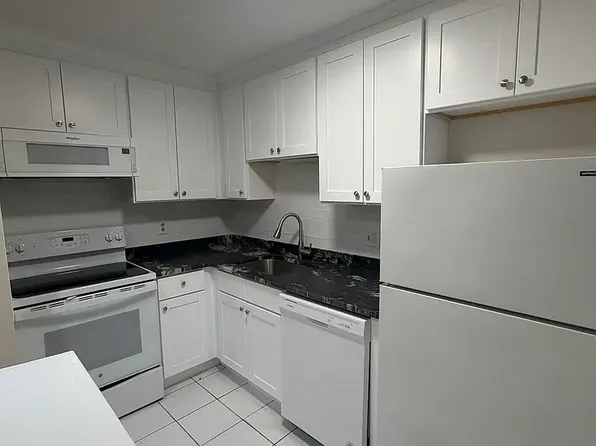 260 Mount Auburn St, Watertown, MA
