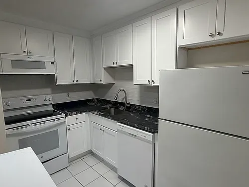 260 Mount Auburn St #2B Photo 1