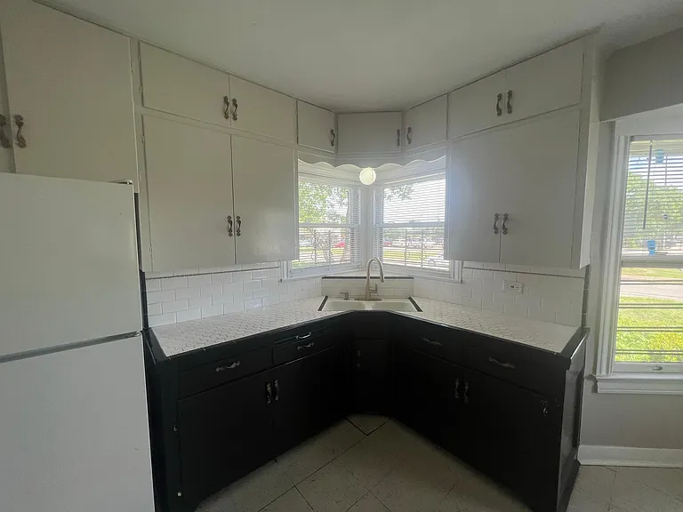 142 Avant Ave — Photo 5