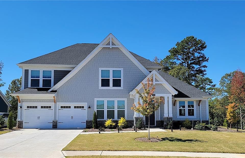 2nd image of 450 Michigan Cir