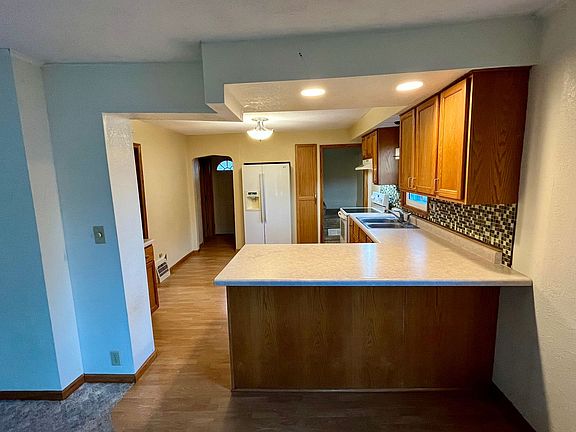 5th image of 905 Lincoln Ave