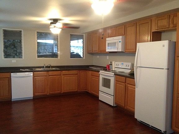 Large eat-in kitchen