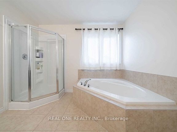 3rd image of 34 House Ln
