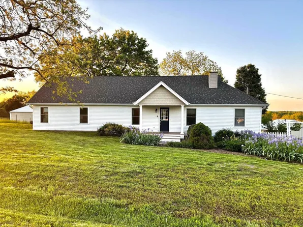 443 Sparkle Brook Road, Conway, MO 65632