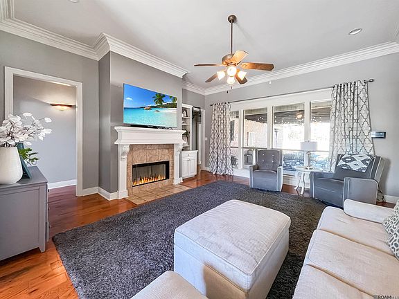 3rd image of 10251 Crooked Creek Ln