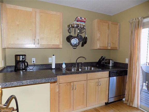 4th image of 2059 E 36th St