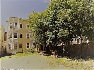 25 Knox St, Lewiston, ME 04240