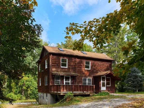 49 Oak Street, Rhinebeck, NY 12572