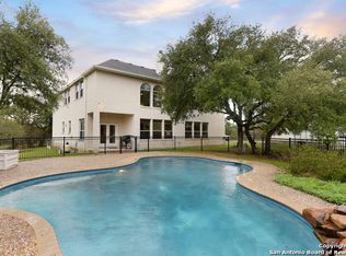 8945 Rolling Acres Trl, Fair Oaks Ranch, TX 78015
