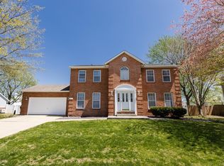 914 Woodlake Ct, O'Fallon, IL 62269