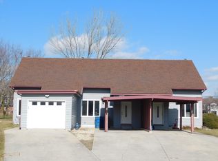 44 Oak Ct #1, Hebron, IN 46341