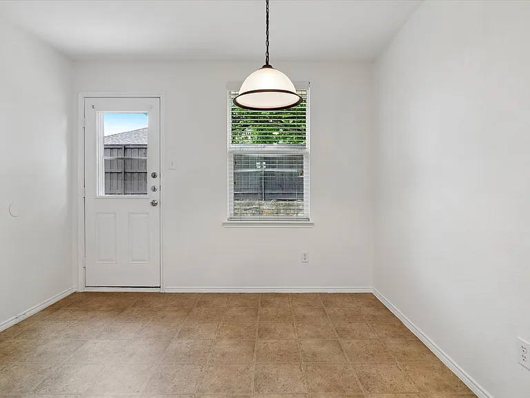13221 Galaxy Dr — Photo 9