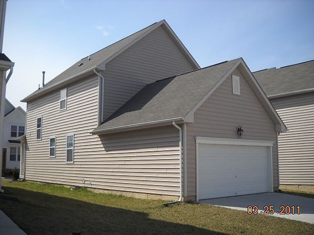 2nd image of 709 Nellis Rd