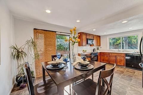4th image of 3311 Rocky Mountain Dr