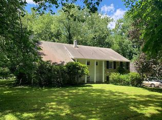 852 Devon State Rd, Devon, PA 19333