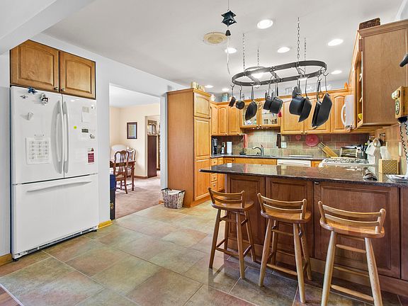 2nd image of 8486 Porter Pl